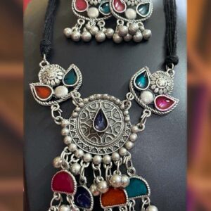 Afghani choker